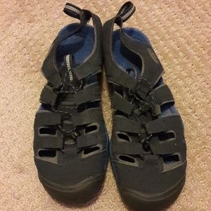 Keen water sandle men 8.5